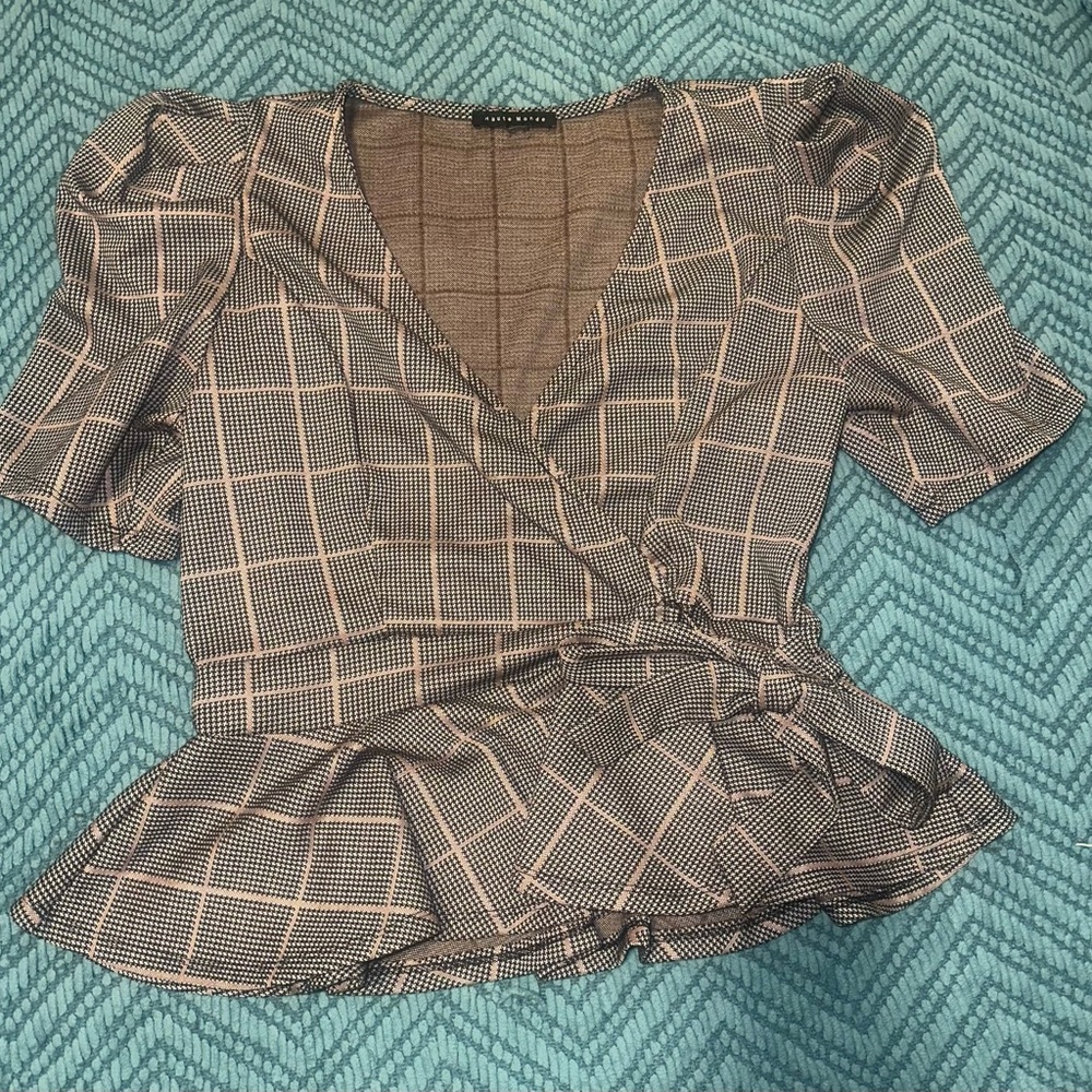 Haute Monde Woman’s Puff Sleeve Plaid Front Wrap Blouse